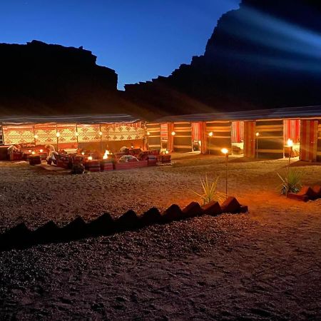 Wadi Rum Wonders Camp Eksteriør bilde